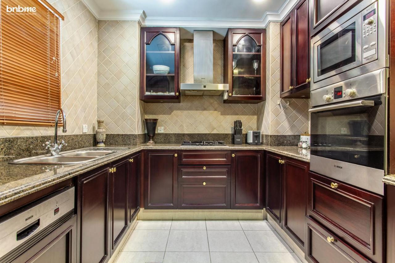 Bnbmehomes - Traditional Meets Modern In Downtown - 5041 Dubai Buitenkant foto