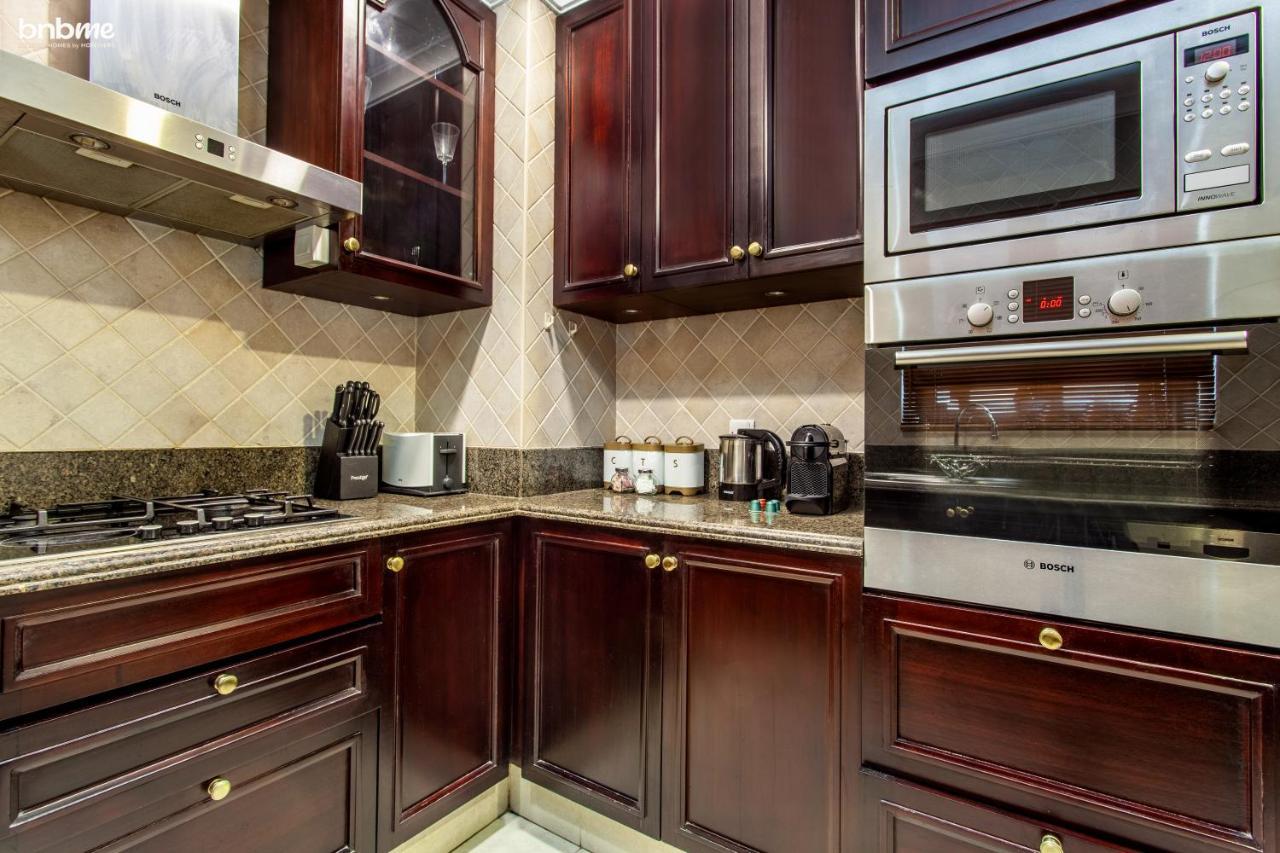 Bnbmehomes - Traditional Meets Modern In Downtown - 5041 Dubai Buitenkant foto